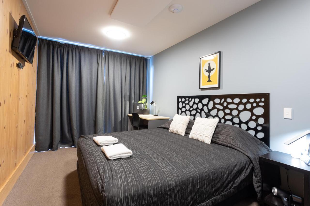 The Bealey Quarter Motel ไครสต์เชิร์ช ภายนอก รูปภาพ A room at the hotel