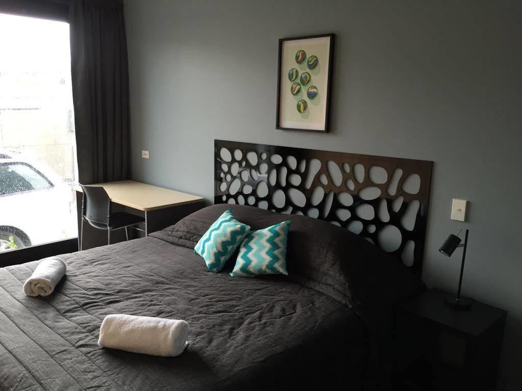 The Bealey Quarter Motel ไครสต์เชิร์ช ภายนอก รูปภาพ A room at the hotel